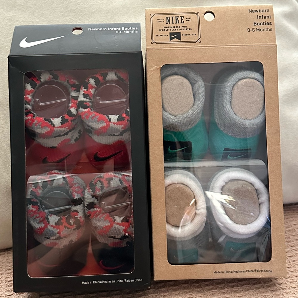 Nike newborn infant booties 4 pairs
